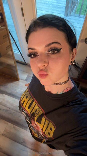 vermilionvixenfree