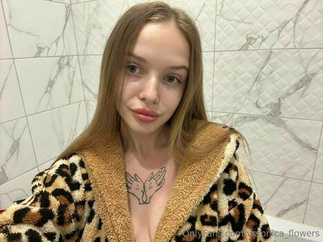 veronica_flowers