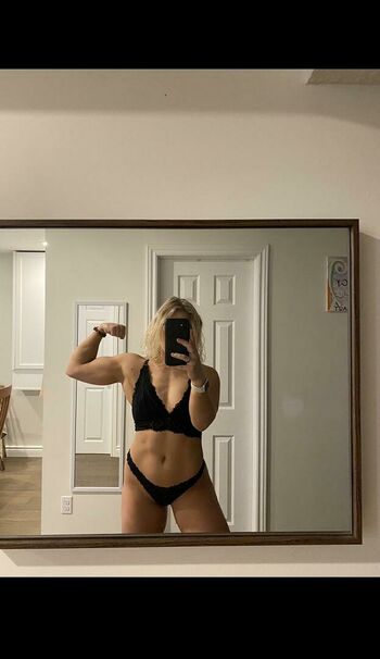 vickievix