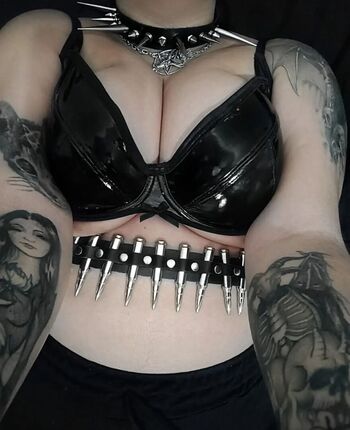 Vicky Draconya