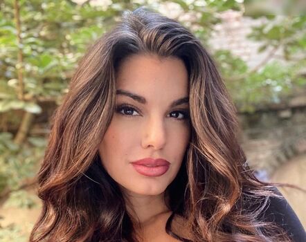 Victoria Vesce