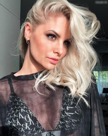 Viktória Metzker