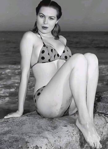 Vintage Sexy Celebs