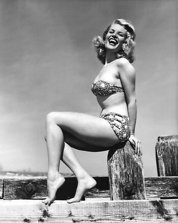 Vintage Sexy Celebs
