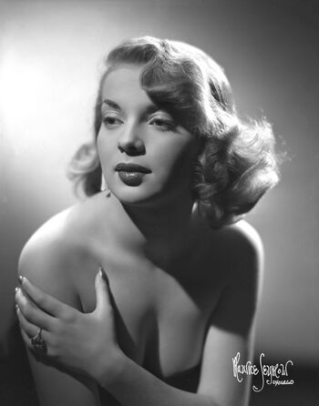 Vintage Sexy Celebs