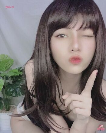 Violet Airis