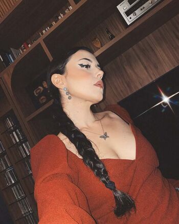 Violet Orlandi