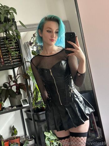 violet19x
