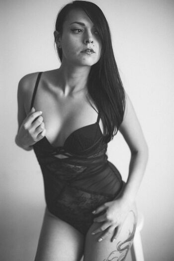 vivian_tull