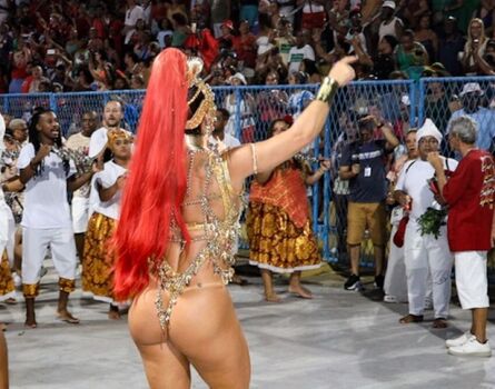 Viviane Araujo