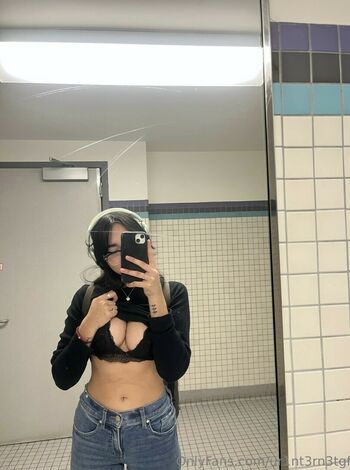 vivianerosales