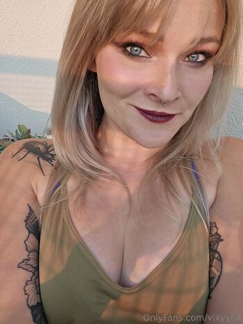Vixyy64