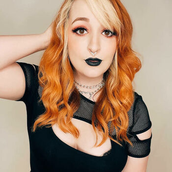 WatchGirlsPlay