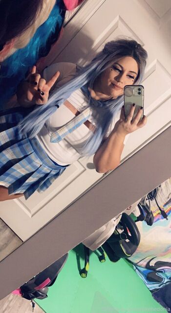 WatchGirlsPlay