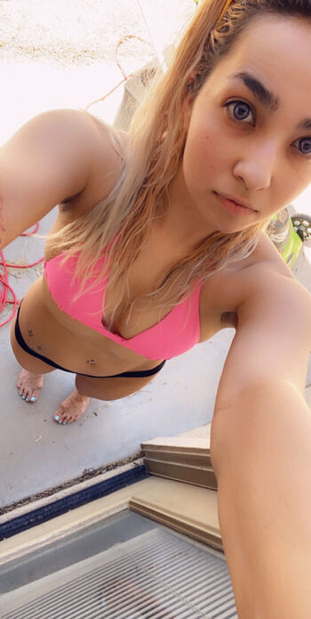 WatchGirlsPlay