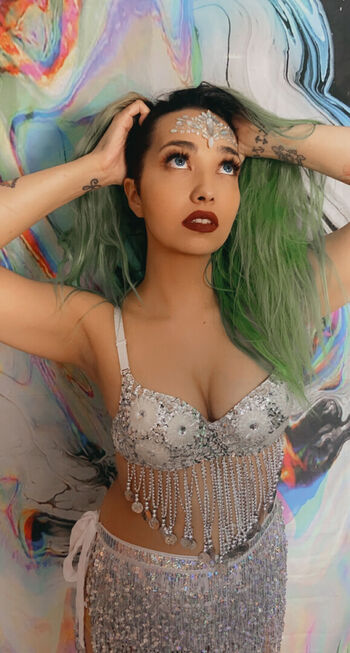 WatchGirlsPlay