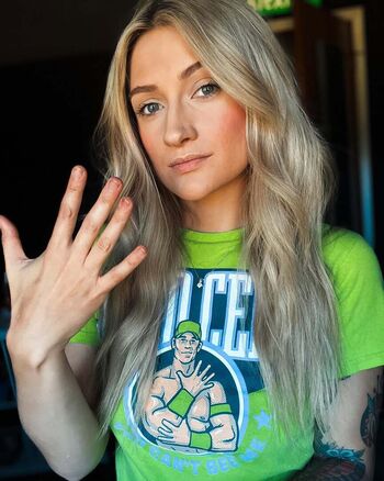 WheezyBlonde
