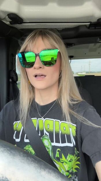 WheezyBlonde