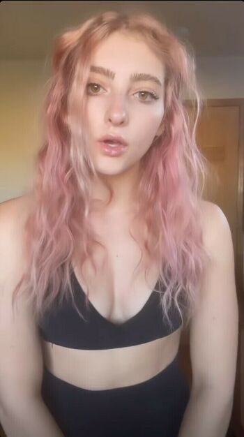 Willow Shields