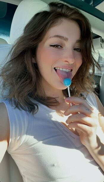 Willow Shields
