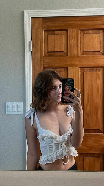 Willow Shields