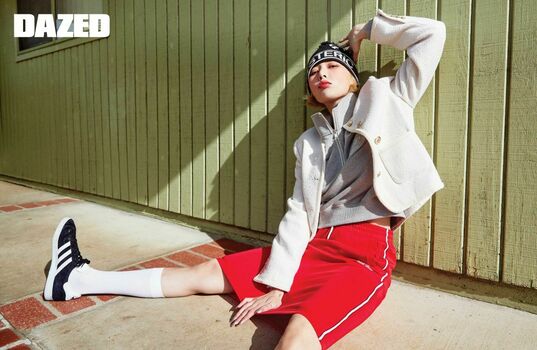 WomenK-pop