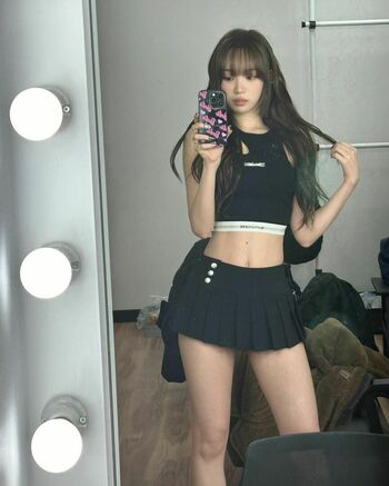 WomenK-pop