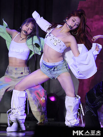 WomenK-pop