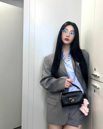 WomenK-pop