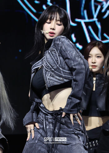 WomenK-pop