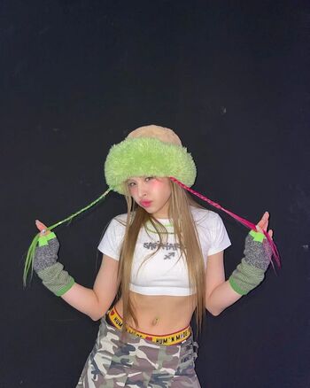 WomenK-pop