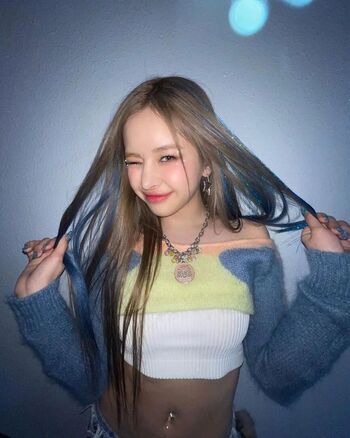 WomenK-pop