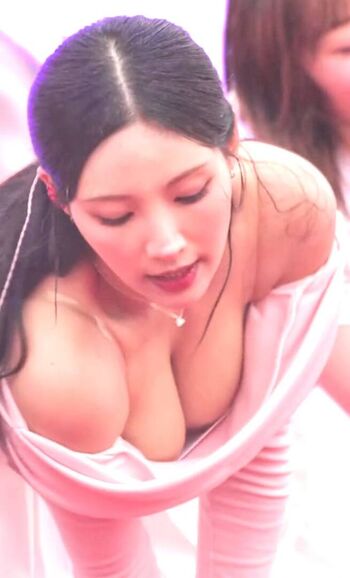 WomenK-pop