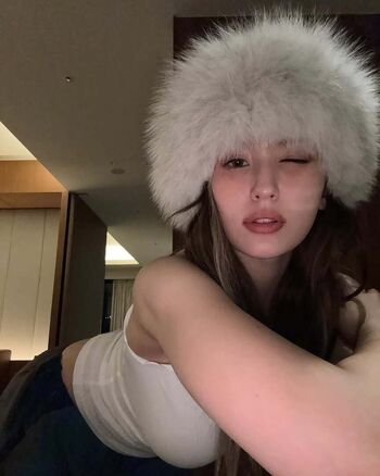 WomenK-pop