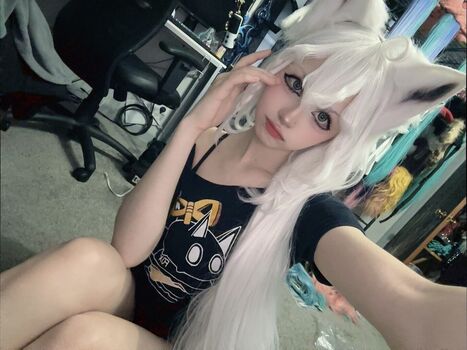 xenluvsmiku