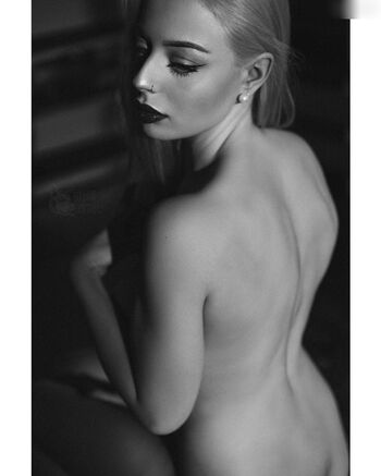 xmissblvck