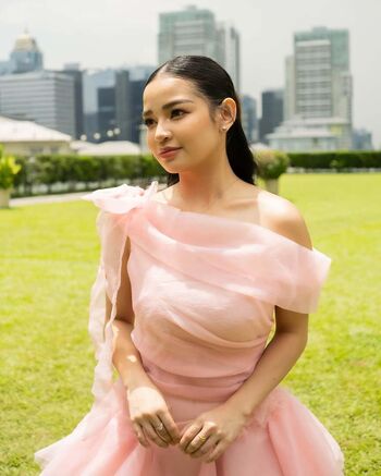 Xyriel Manabat