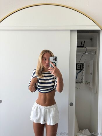 yaniekaaa
