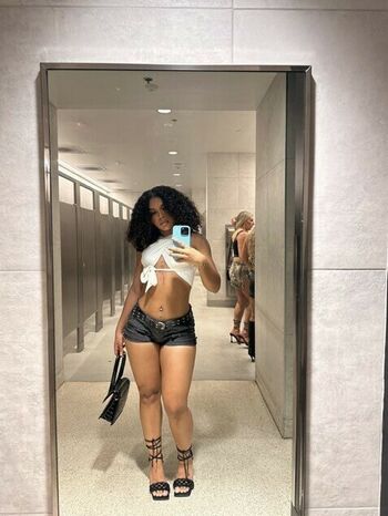 yazmntya