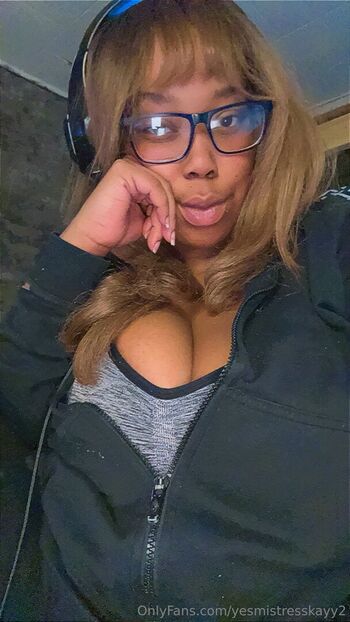 yesmistresskayy2