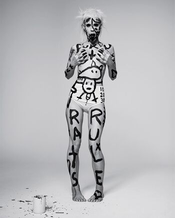 Yolandi