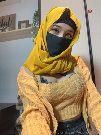 yourgfaliyah