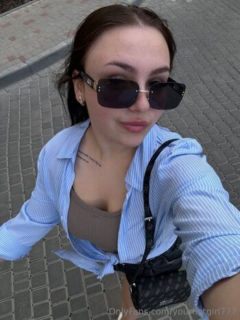 yourhotgirl777