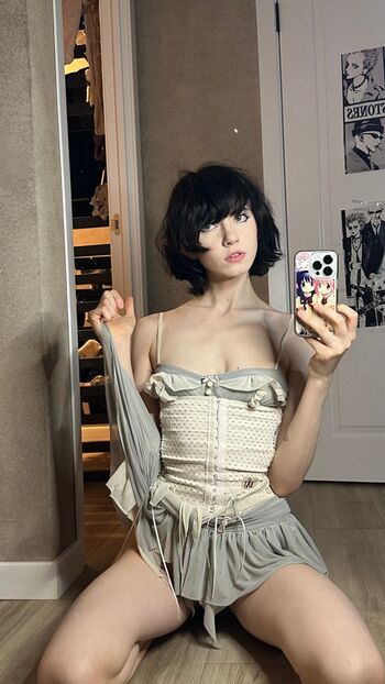YourSmallDoll
