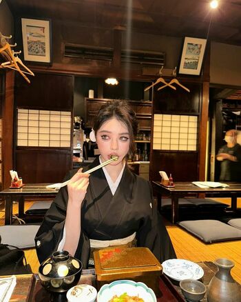 Yuan Sayuki Weme
