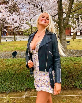 Zandra May