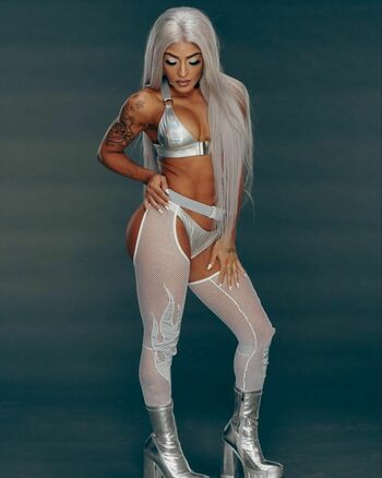 Zelina Vega