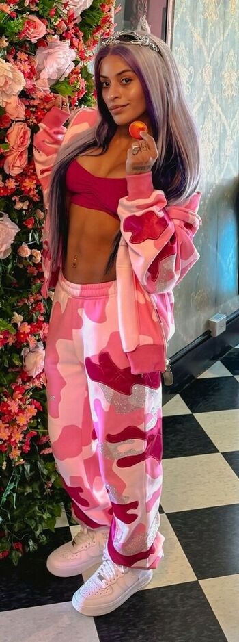 Zelina Vega