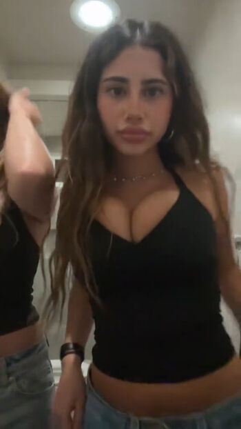 Zoe D