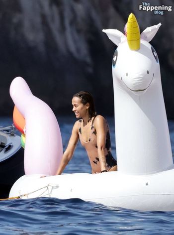 Zoe Saldana